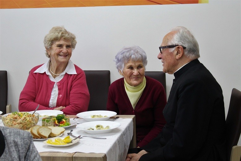 Wigilia w Dziennym Domu "Senior - Wigor" w Kętach - galeria zdjęć Wigilia w Dziennym Domu "Senior - Wigor" w Kętach - galeria zdjęć